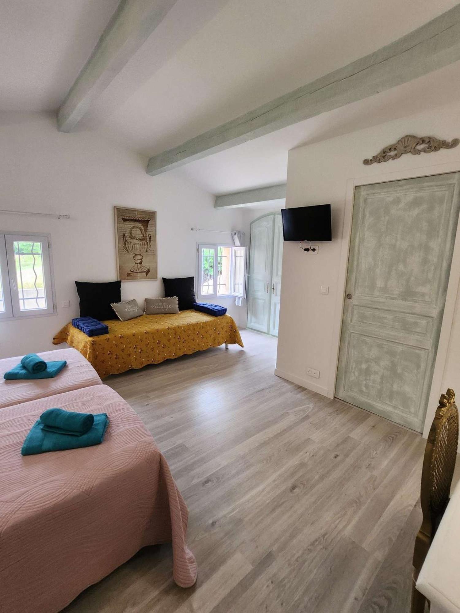 Le Clos Renaissance Oppede Ngoại thất bức ảnh